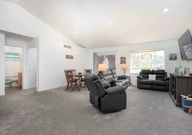 5th image of 5367 Grouse Ct, Beaverton, MI 48612 | MLS# 50204611