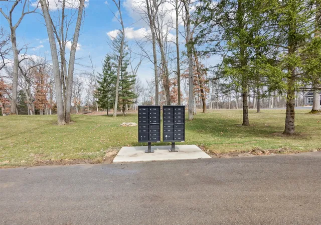 58th image of 1140 Lochaven Cir #10B, Hillsdale, MI 49242 | MLS# 70283614