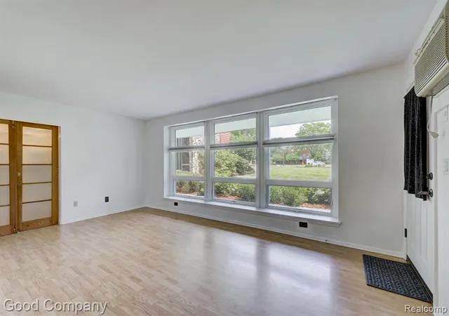 Homes for sale in Royal Oak, MI | 4345 Crooks Rd #4, Royal Oak, MI 48073 | MLS# 61001865