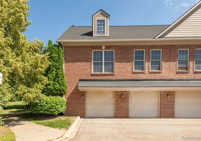 Photo 2 of Condo for sale at 5738 Wellesley Ln, Ypsilanti, MI 48197 | MLS# 61008614 | Listing updated on 2026-08-16