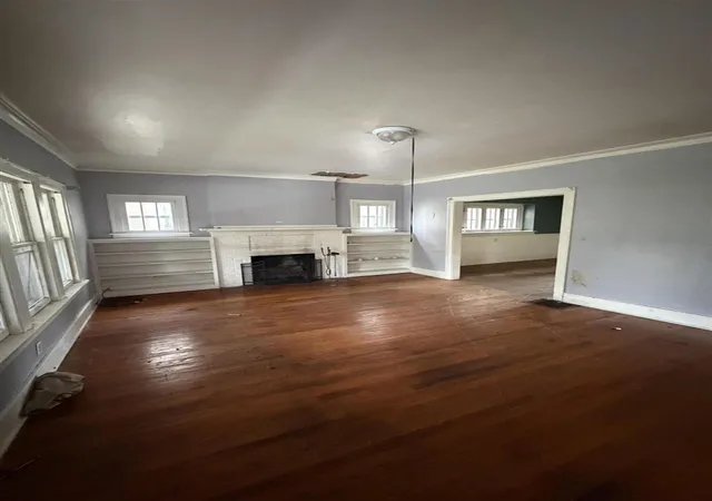 Photo 2 of Single family home for sale at 425 Rosewood Ave, Grand Rapids, MI 49506 | MLS# 70532742 | Listing updated on 2026-08-21