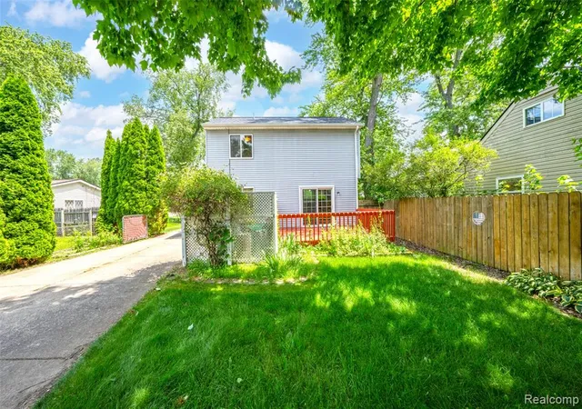 2nd image of 2305 Ellery Ave, Waterford, MI 48327 | MLS# 61007749