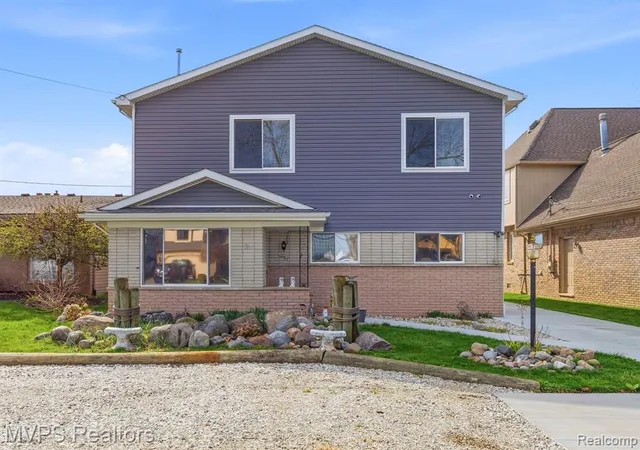 1st image of 39415 E Archer Dr, Harrison Township, MI 48045 | MLS# 60985806