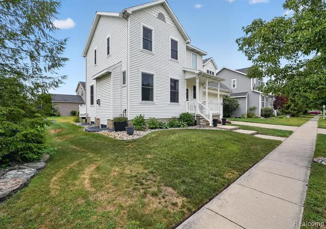 2nd image of 3847 Kiskadee Dr, East Lansing, MI 48823 | MLS# 61018946