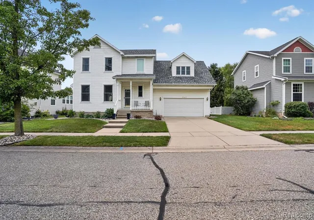 Photo 3 of Sale Pending at 3847 Kiskadee Dr, East Lansing, MI 48823 | MLS# 61018946 | Listing updated on 2026-08-23