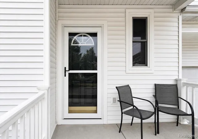 Photo 5 of Sale Pending at 3847 Kiskadee Dr, East Lansing, MI 48823 | MLS# 61018946 | Listing updated on 2026-08-23