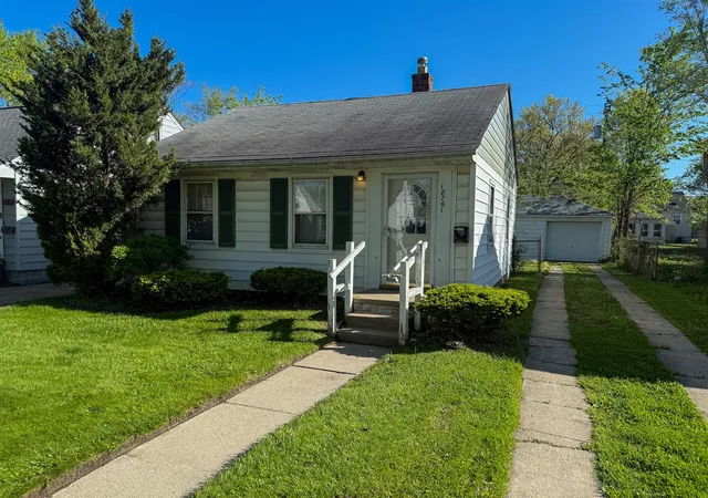 Homes for sale in Harper Woods, MI | 18761 Kingsville St, Harper Woods, MI 48225 | MLS# 70467631