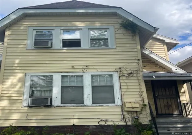 Homes for sale in Detroit, MI | 2077 Collingwood St, Detroit, MI 48206 | MLS# 60991573