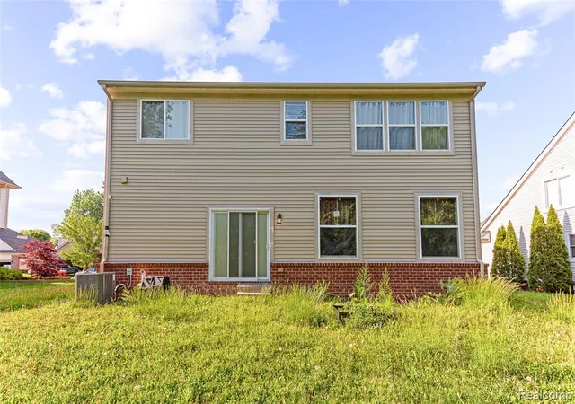 5th image of 26861 Princeton Ct, Southfield, MI 48034 | MLS# 61000913