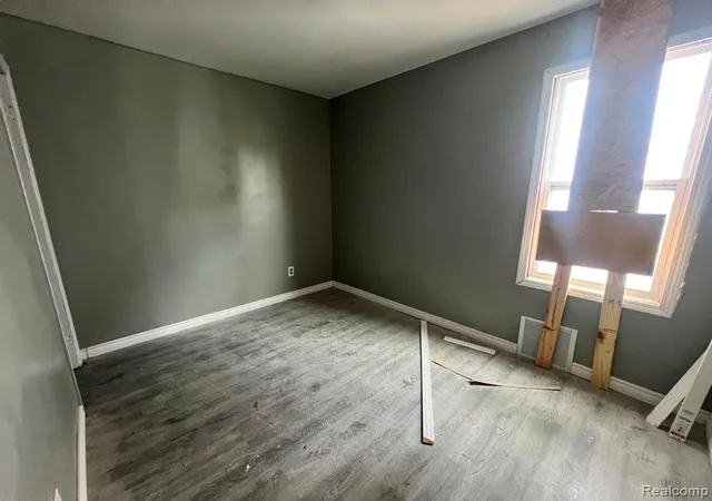 2nd image of 12891 St Louis, Hamtramck, MI 48212 | MLS# 61013094