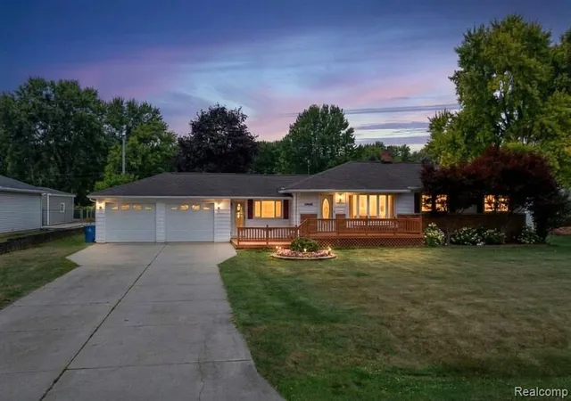 1st image of 1225 Genella St, Waterford, MI 48328 | MLS# 61019543