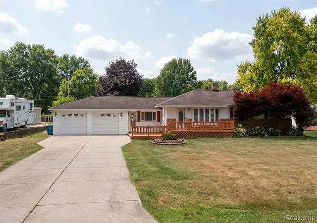 2nd image of 1225 Genella St, Waterford, MI 48328 | MLS# 61019543
