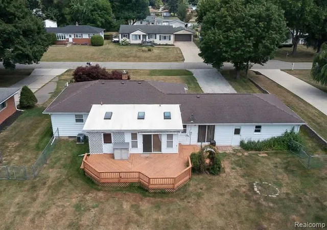 49th image of 1225 Genella St, Waterford, MI 48328 | MLS# 61019543