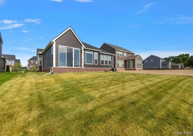 Photo 5 of Single family home for sale at 2352 Provencal Dr, Commerce Township, MI 48382 | MLS# 61018220 | Listing updated on 2026-09-02