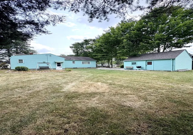 Photo 4 of Sale Pending at 7556 Church St, Swartz Creek, MI 48473 | MLS# 70548412 | Listing updated on 2026-09-30