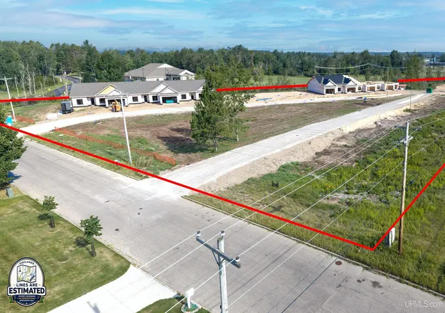 20th image of 3000 S 3rd Ave #Bld C Unit 9, Escanaba, MI 49829 | MLS# 50217108