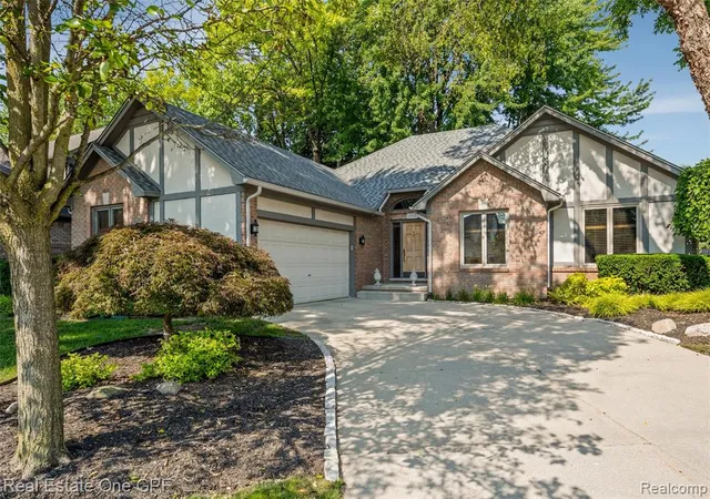 Photo 1 of Sale Pending at 39931 Brylor Ct, Clinton Township, MI 48038 3004 | MLS# 61012002 | Listing updated on 2026-08-29