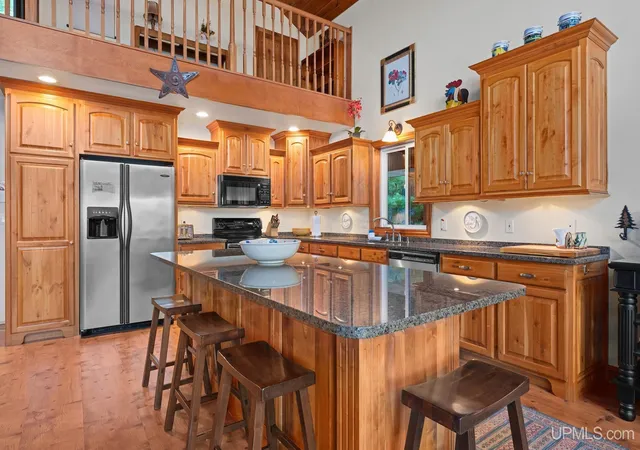 Photo 3 of Single family home for sale at 6322 Paint Pond River Rd, Florence T Wi, WI 54121 | MLS# 50219944 | Listing updated on 2026-10-07
