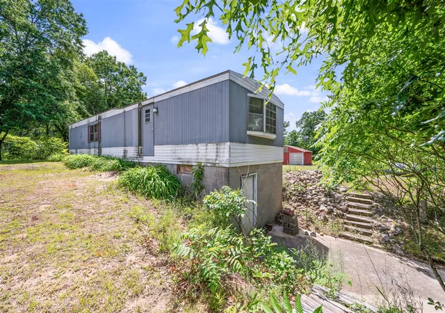 Homes for sale in Mecosta, MI | 11592 80th Ave, Mecosta, MI 49332 | MLS# 70541803