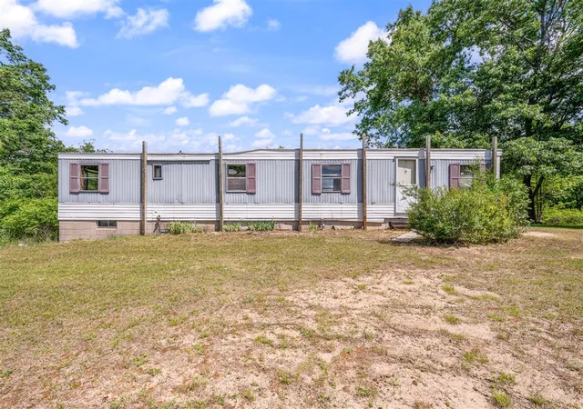 Homes for sale in Mecosta, MI | 11592 80Th Ave, Mecosta, MI 49332 | MLS# 70541803