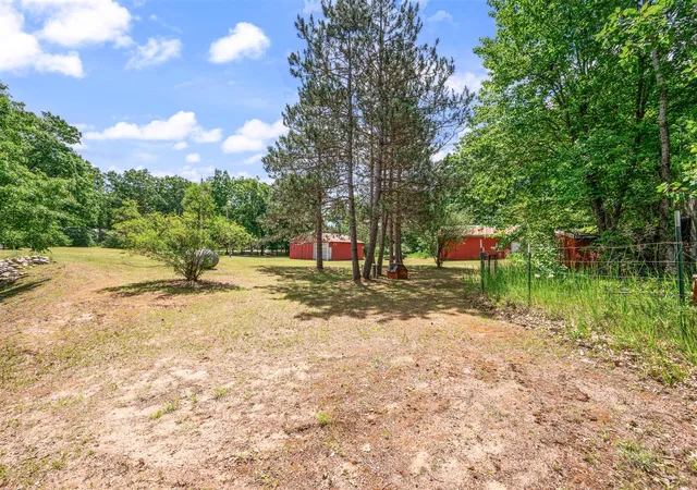 Homes for sale in Mecosta, MI | 11592 80Th Ave, Mecosta, MI 49332 | MLS# 70541803