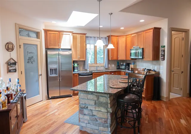Photo 3 of Single family home for sale at 18774 Old Field Rd, New Buffalo, MI 49117 | MLS# 70471881 | Listing updated on 2026-02-09