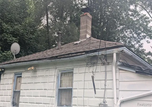 Photo 3 of Single family home for sale at 7350 Beaverland, Redford, MI 48239 1048 | MLS# 61024279 | Listing updated on 2026-09-01