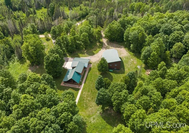 Homes for sale in Rapid River, MI | 12420 V25 Rd Rd, Rapid River, MI 49878 | MLS# 50212069