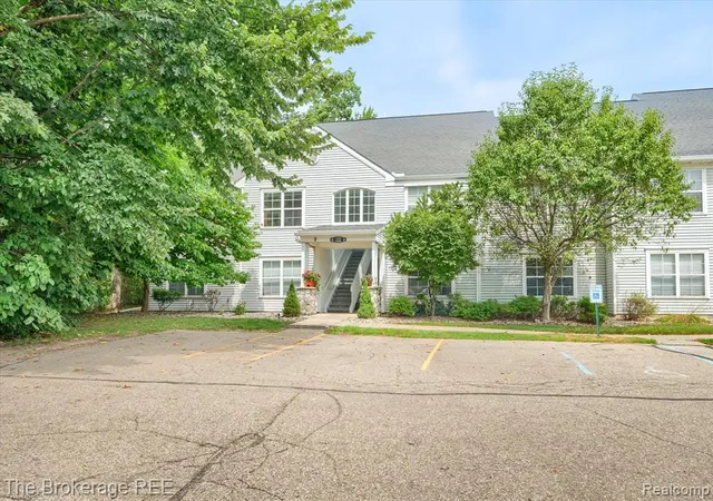 Condo for sale at 12354 Saint Andrews Wy, Fenton, MI 48430 8885 | MLS# 61022936