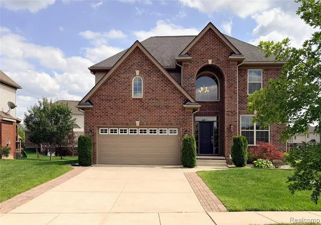 Photo 2 of Single family home for sale at 50951 Sevilla Cir, Novi, MI 48374 | MLS# 61015640 | Listing updated on 2026-08-22