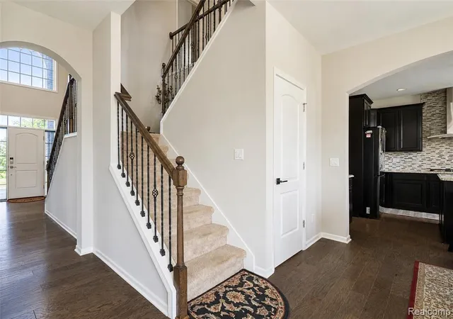 Photo 4 of Single family home for sale at 50951 Sevilla Cir, Novi, MI 48374 | MLS# 61015640 | Listing updated on 2026-08-22