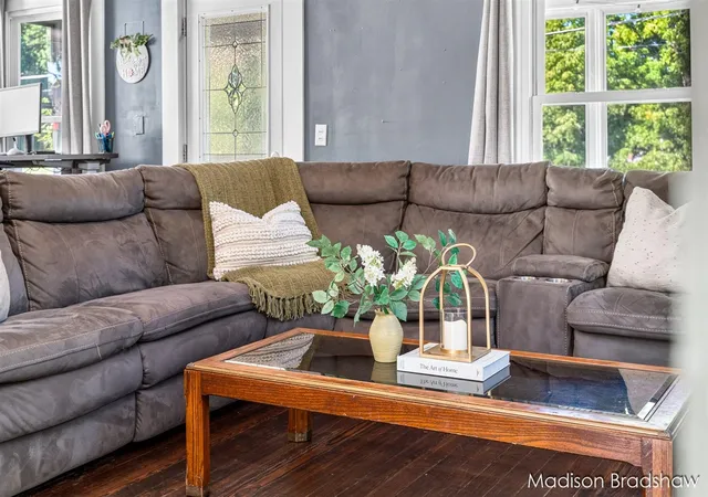 Photo 4 of Single family home for sale at 2080 Swensberg Ave, Grand Rapids, MI 49505 | MLS# 70554426 | Listing updated on 2026-09-14