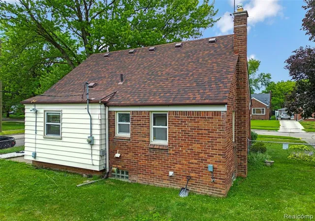 Homes for sale in Redford, MI | 12000 Bramell, Redford, MI 48239 | MLS# 61010859