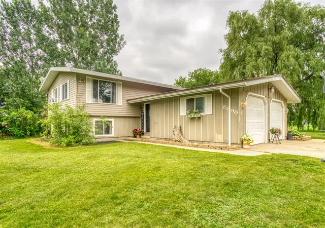 Homes for sale in Six Lakes, MI | 8890 Nw Lake Rd, Six Lakes, MI 48886 | MLS# 70543046