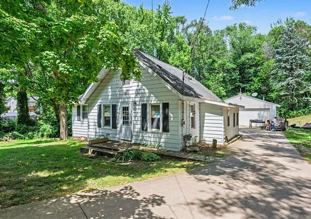 Photo 1 of Single family home for sale at 5953 Dawes Ave, Kalamazoo, MI 49048 | MLS# 70548244 | Listing updated on 2026-09-10