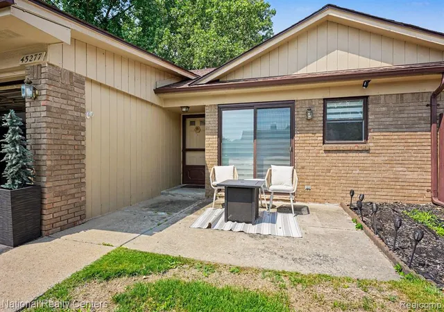 Photo 2 of Sale Pending at 45277 Universal Ct, Shelby Township, MI 48317 | MLS# 61011436 | Listing updated on 2026-08-01
