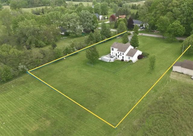 Homes for sale in Bridgman, MI | 11226 Snow Rd, Bridgman, MI 49106 | MLS# 70540095