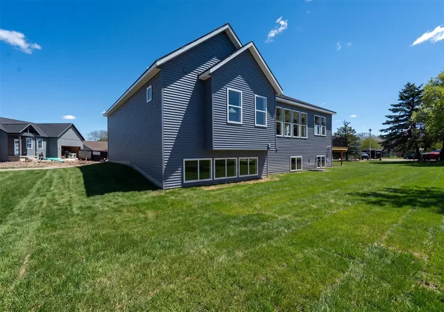Homes for sale in Sparta, MI | 243 W Gardner St, Sparta, MI 49345 | MLS# 70532255