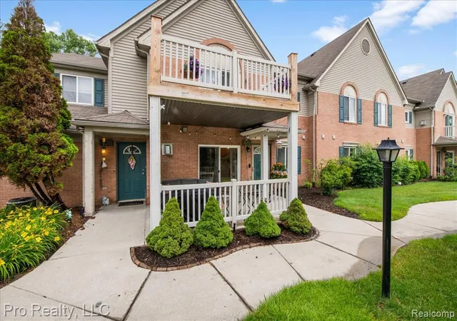 1st image of 426 Marigold Cir, Westland, MI 48185 | MLS# 61006030