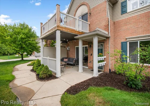 2nd image of 426 Marigold Cir, Westland, MI 48185 | MLS# 61006030