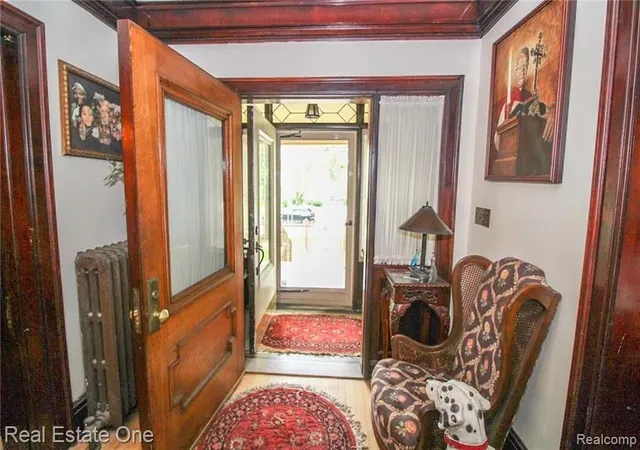 Photo 4 of Sale Pending at 90 Edison St, Detroit, MI 48202 1534 | MLS# 61012332 | Listing updated on 2026-10-08