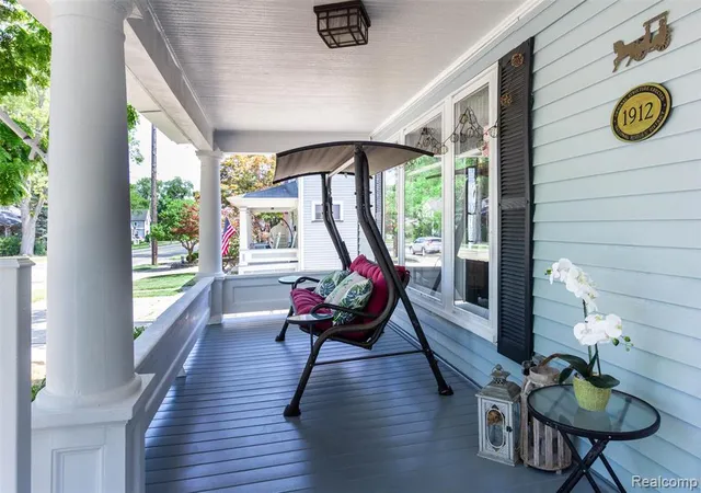 Photo 3 of Single family home for sale at 33709 Grand River Ave, Farmington, MI 48335 | MLS# 61018875 | Listing updated on 2026-09-01
