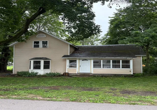 Homes for sale in Howard City, MI | 303 Rathburn, Howard City, MI 49329 | MLS# 70539998