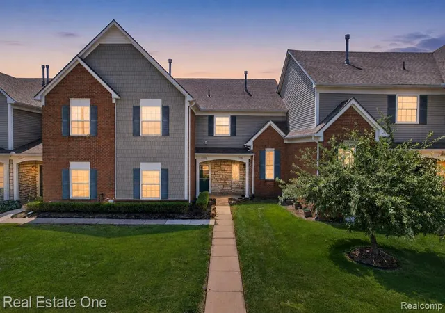 Photo 34 of Sale Pending at 1996 Monarch Dr, Shelby Township, MI 48316 | MLS# 61017442 | Listing updated on 2026-08-16