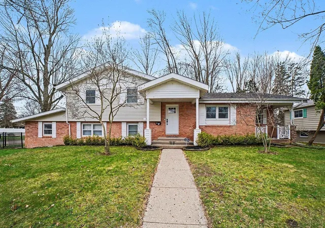 Homes for sale in Mount Pleasant, MI | 1320 E Lincoln, Mount Pleasant, MI 48858 | MLS# 80066950