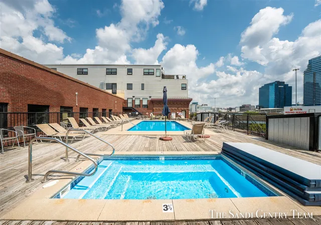 Homes for sale in Grand Rapids, MI | 600 Broadway Ave, Grand Rapids, MI 49504