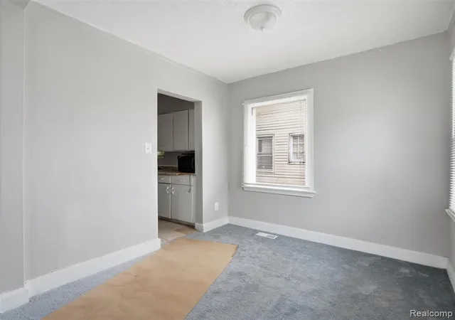 Photo 3 of Single family home for sale at 9586 Mansfield St, Detroit, MI 48227 1602 | MLS# 61009280 | Listing updated on 2026-10-09