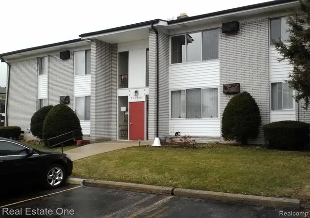 Photo 1 of Condominium at 26780 Joy Rd #4, Redford, MI 48239 | MLS# 20577474 | | Sold on 2014-05-09