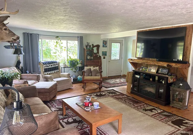 Photo 3 of Single family home for sale at 6789 M 77 Hwy, Germfask, MI 49836 | MLS# 50218320 | Listing updated on 2026-08-28