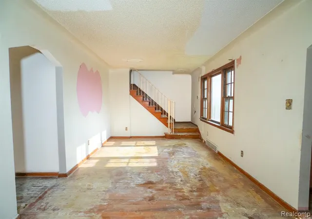 Photo 4 of Single family home for sale at 19126 Stotter St, Detroit, MI 48234 3136 | MLS# 60999838 | Listing updated on 2026-10-15